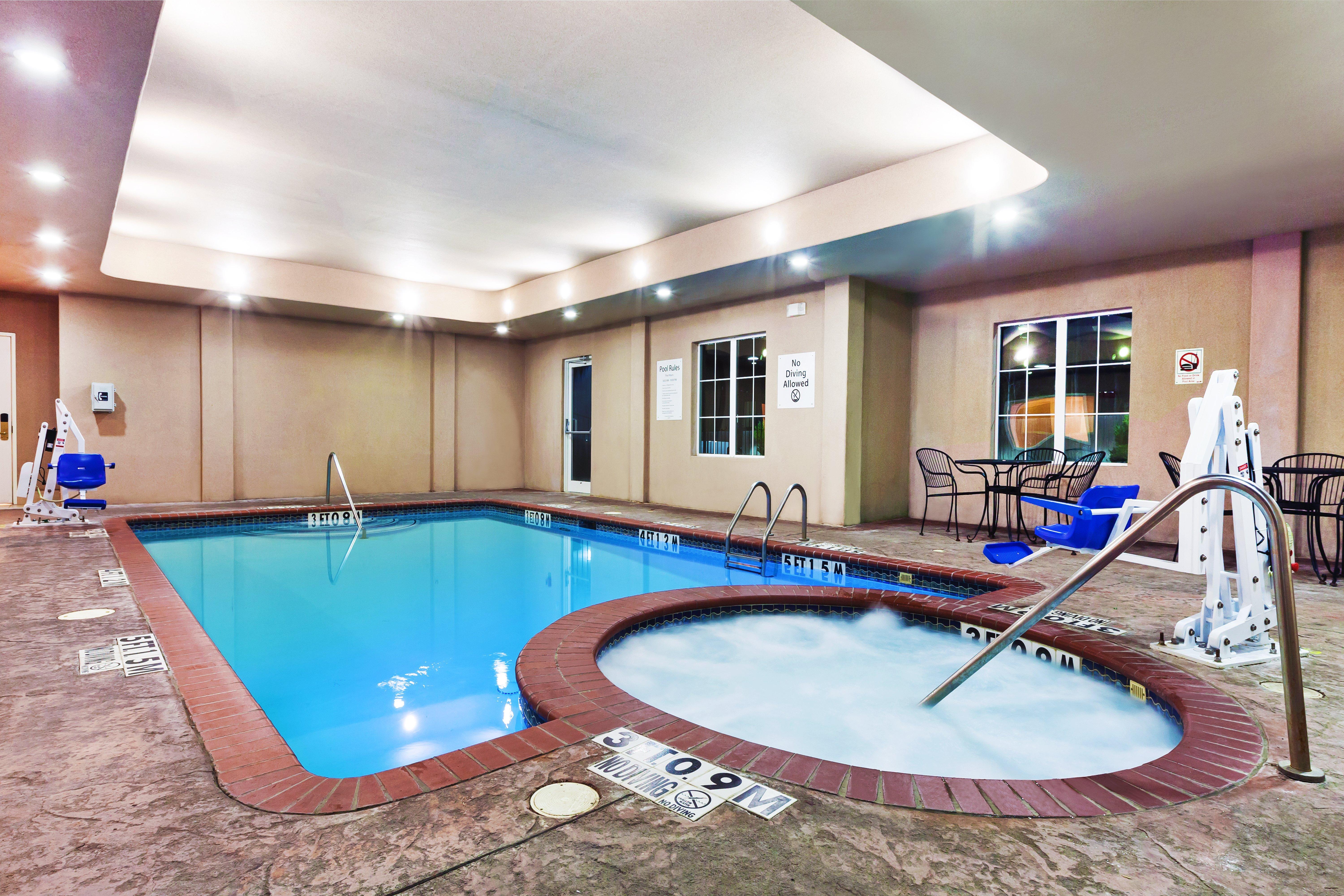 Holiday Inn Express Hotel & Suites Kilgore North By Ihg Exterior foto